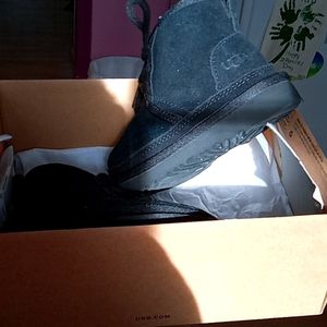 Kid's size 7 black UGG boots brand new